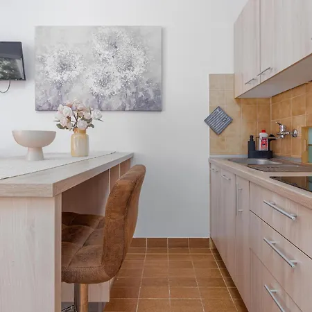2 Bedroom Amazing In * Povljana